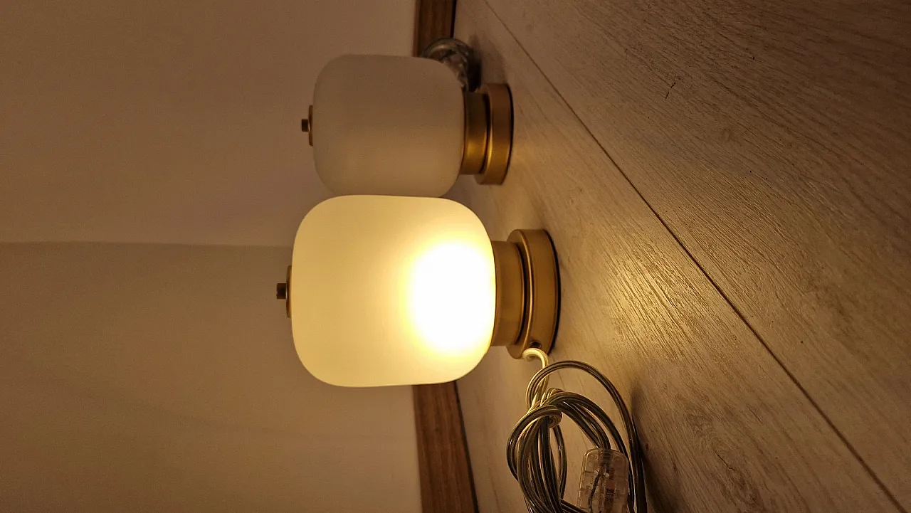 Pair of table lamps with brass base and etched glass, 1990s 8