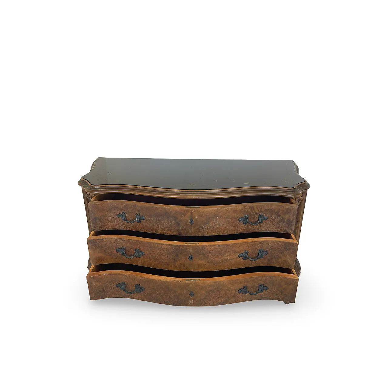 Elegant Italian Louis XV-style chest of drawers, circa 1940s. 31
