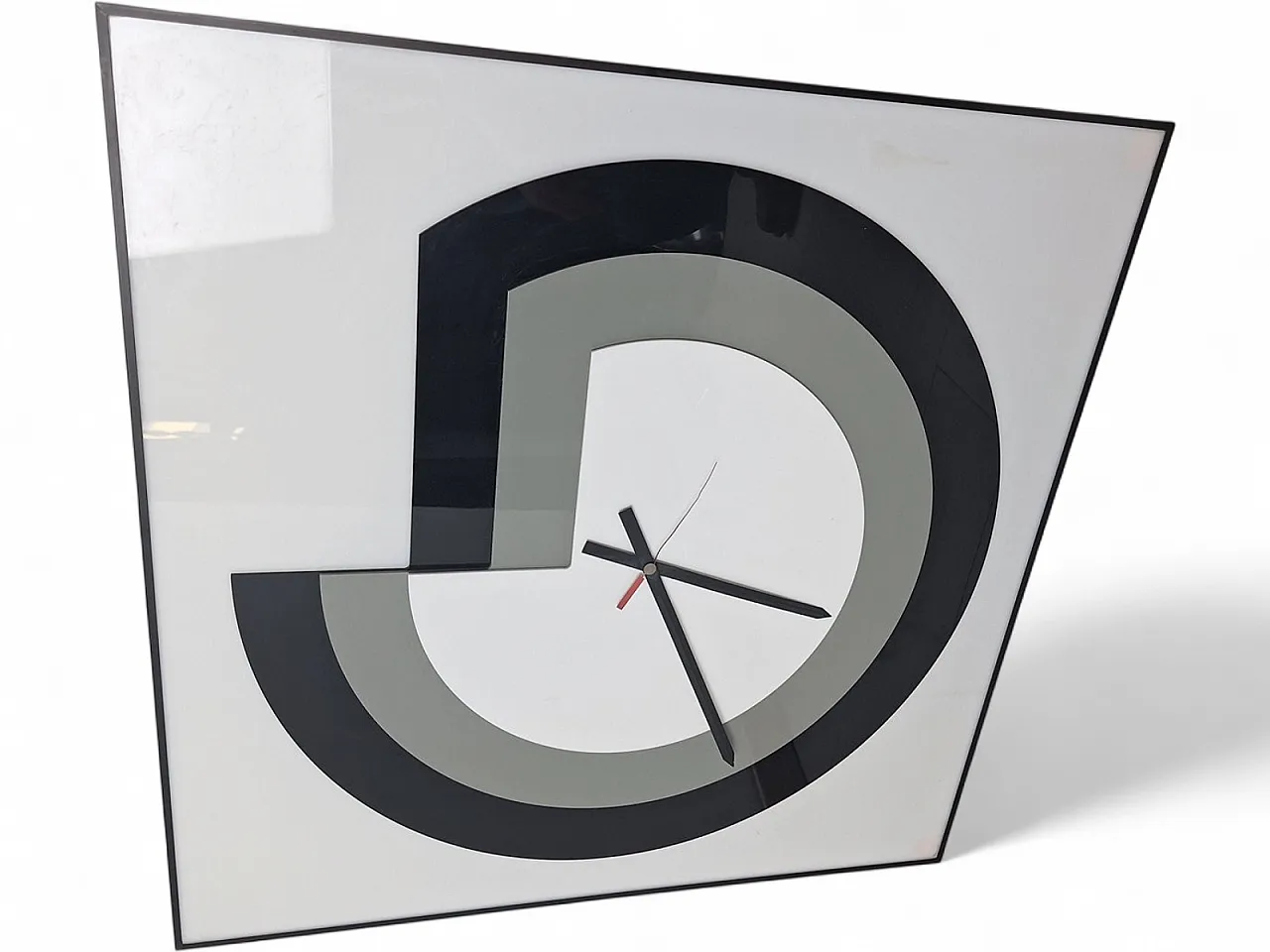 Wall clock in acrylic glass, 1970s 9