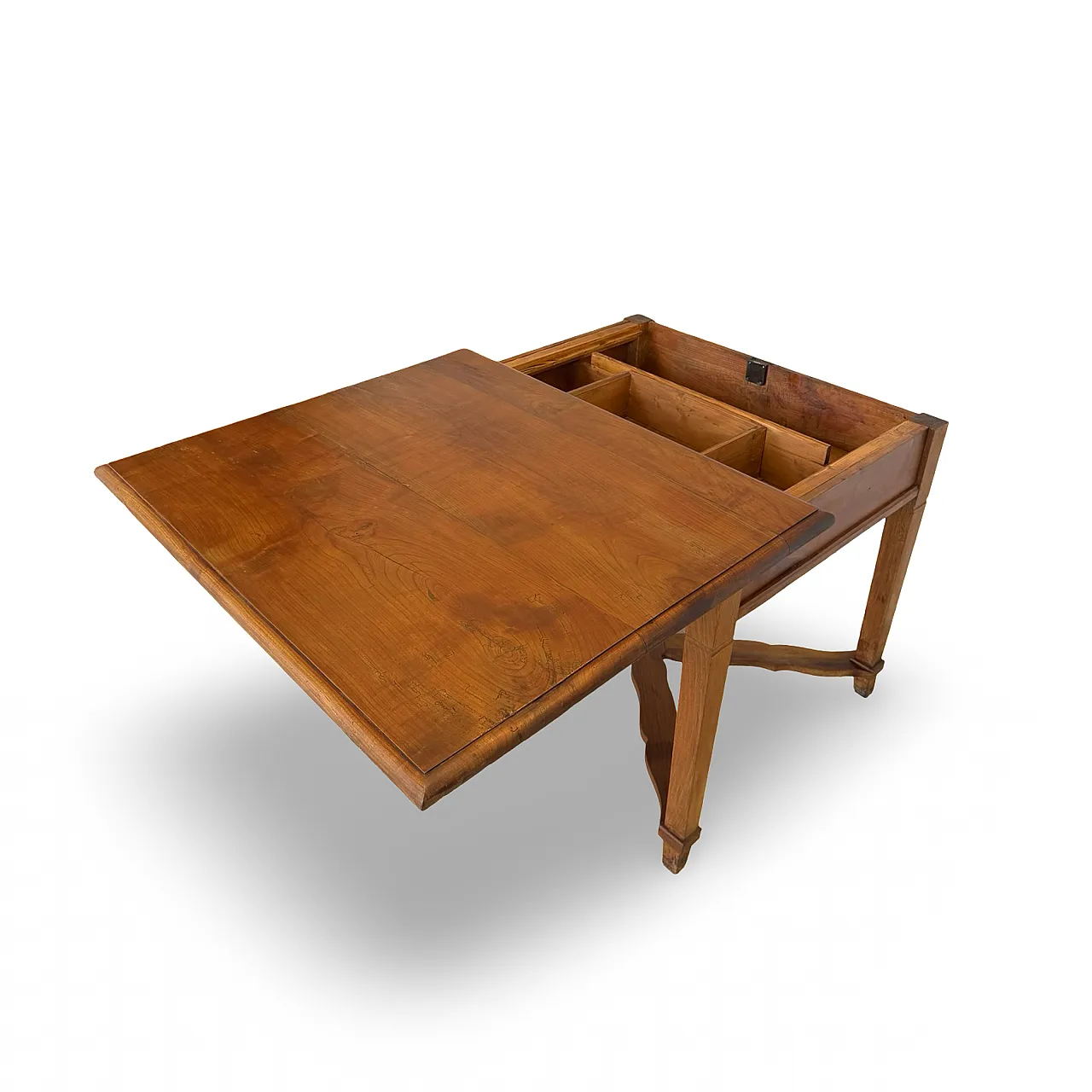 An Italian antique walnut table, 1900s 20