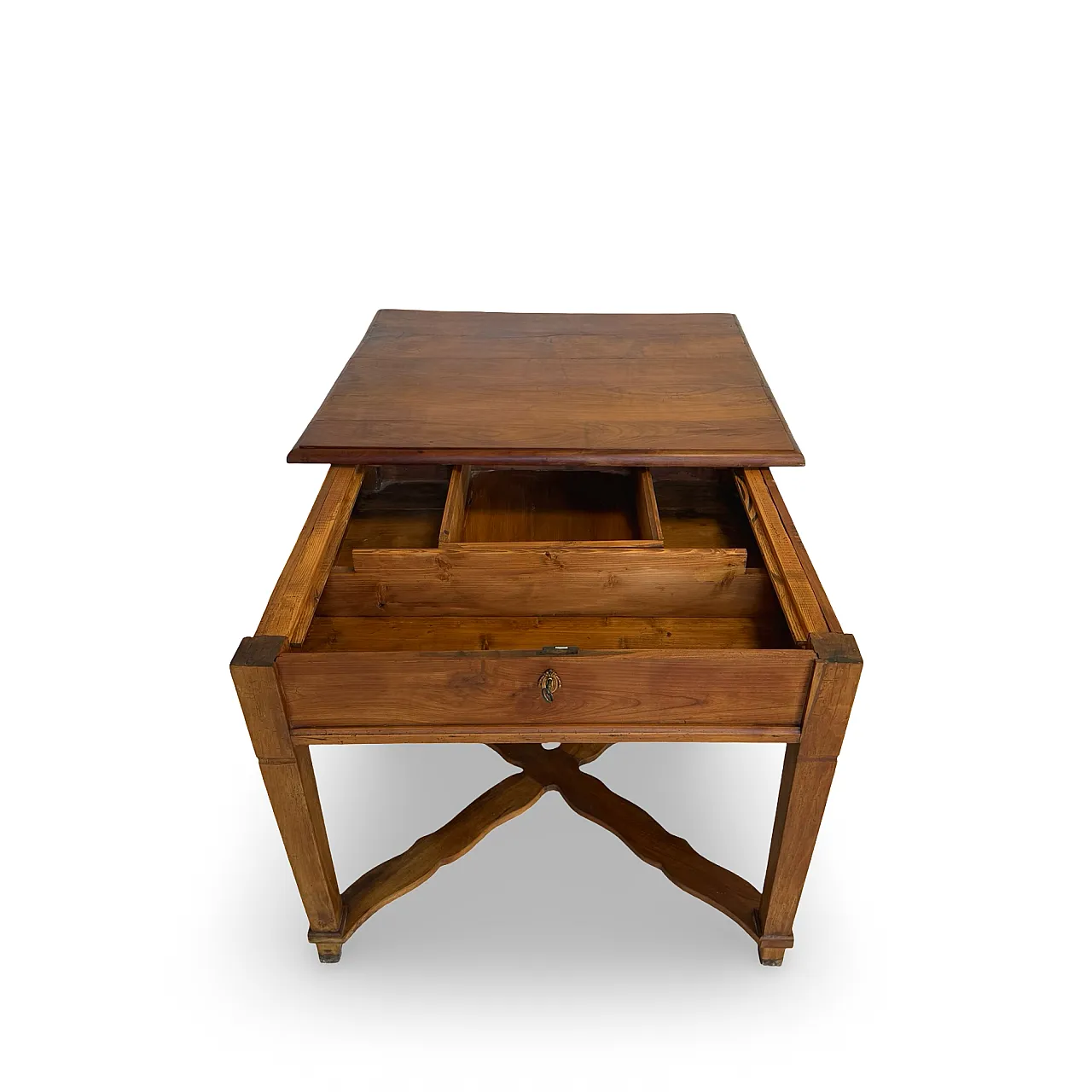 An Italian antique walnut table, 1900s 33