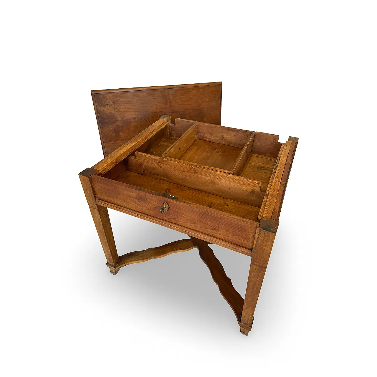 An Italian antique walnut table, 1900s 40
