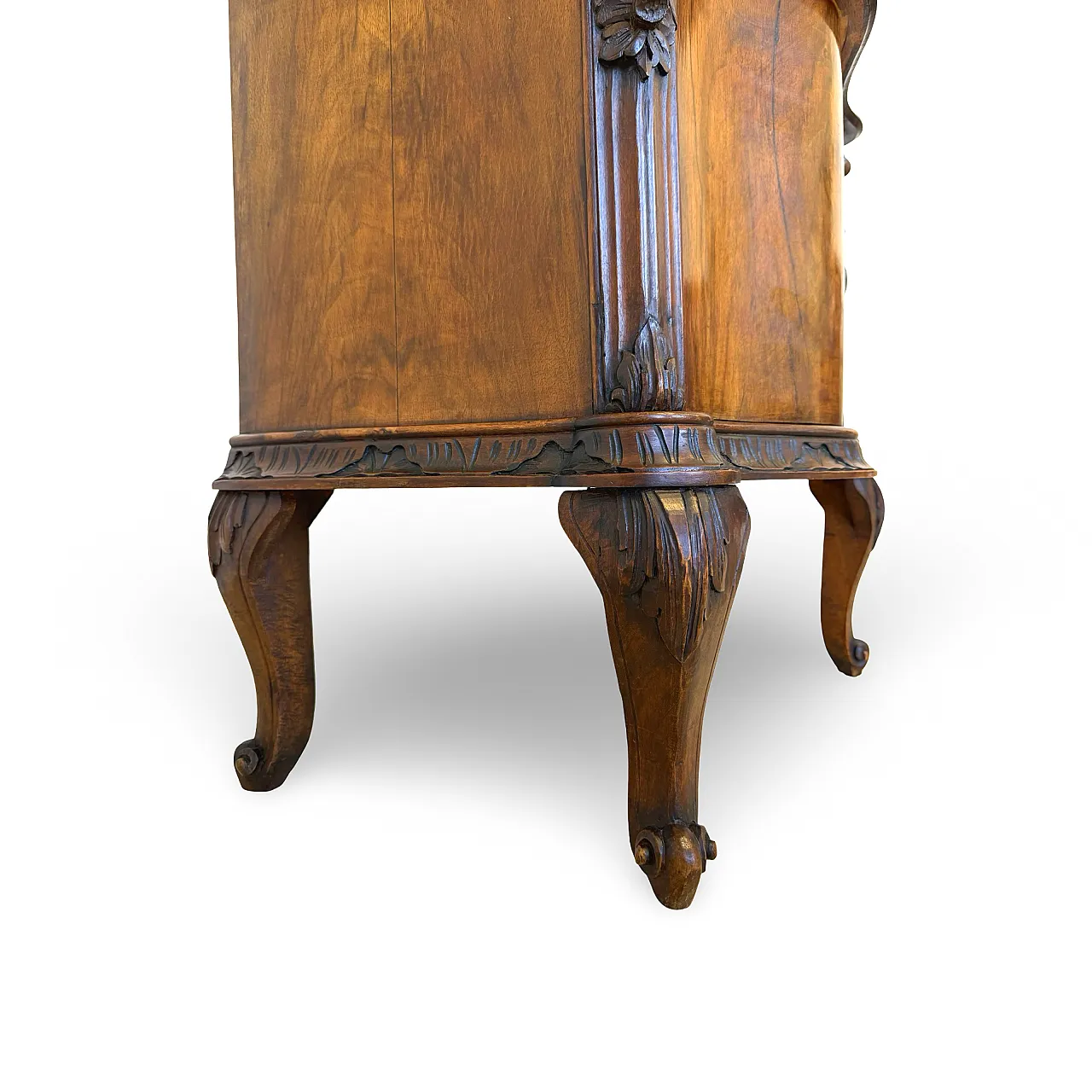 Art deco walnut serpentine nightstands, 30s 41