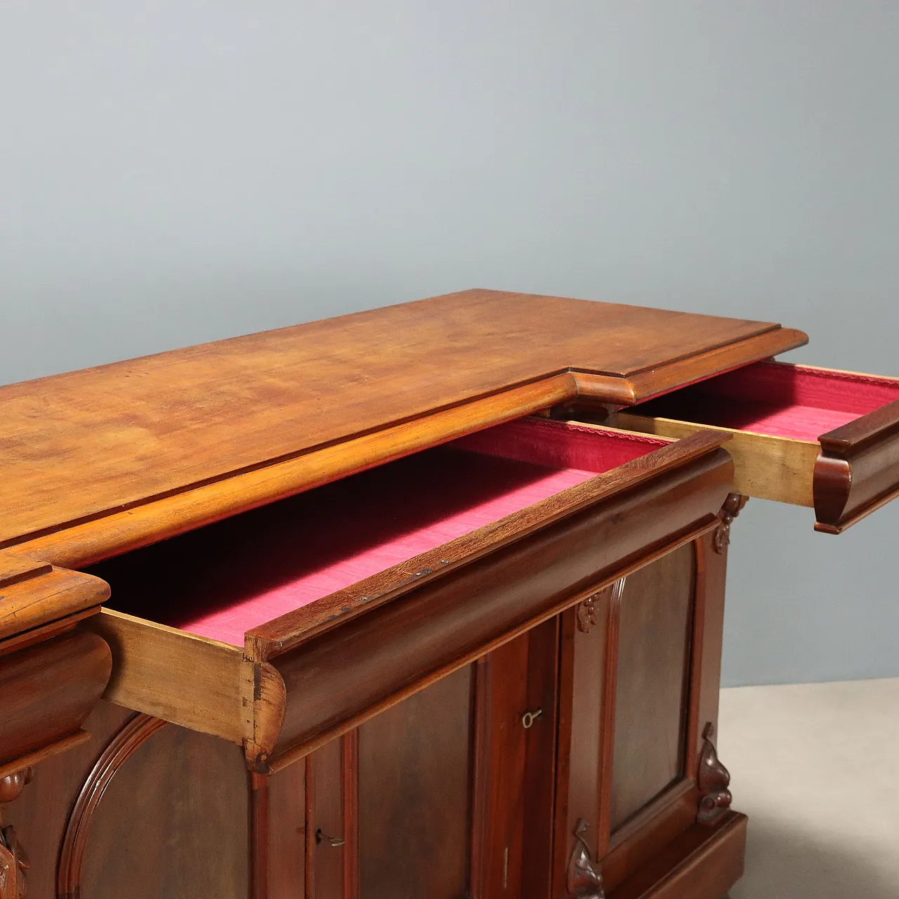 Victorian carved mahogany sideboard, 19th century 8