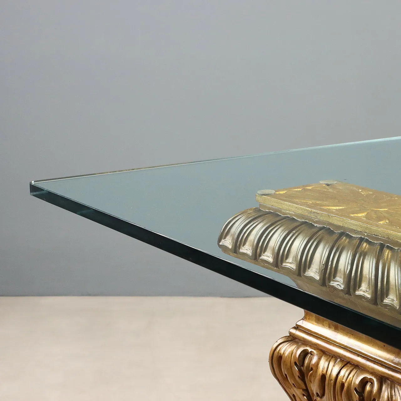 Table with carved and gilded wooden base, 20th century 4
