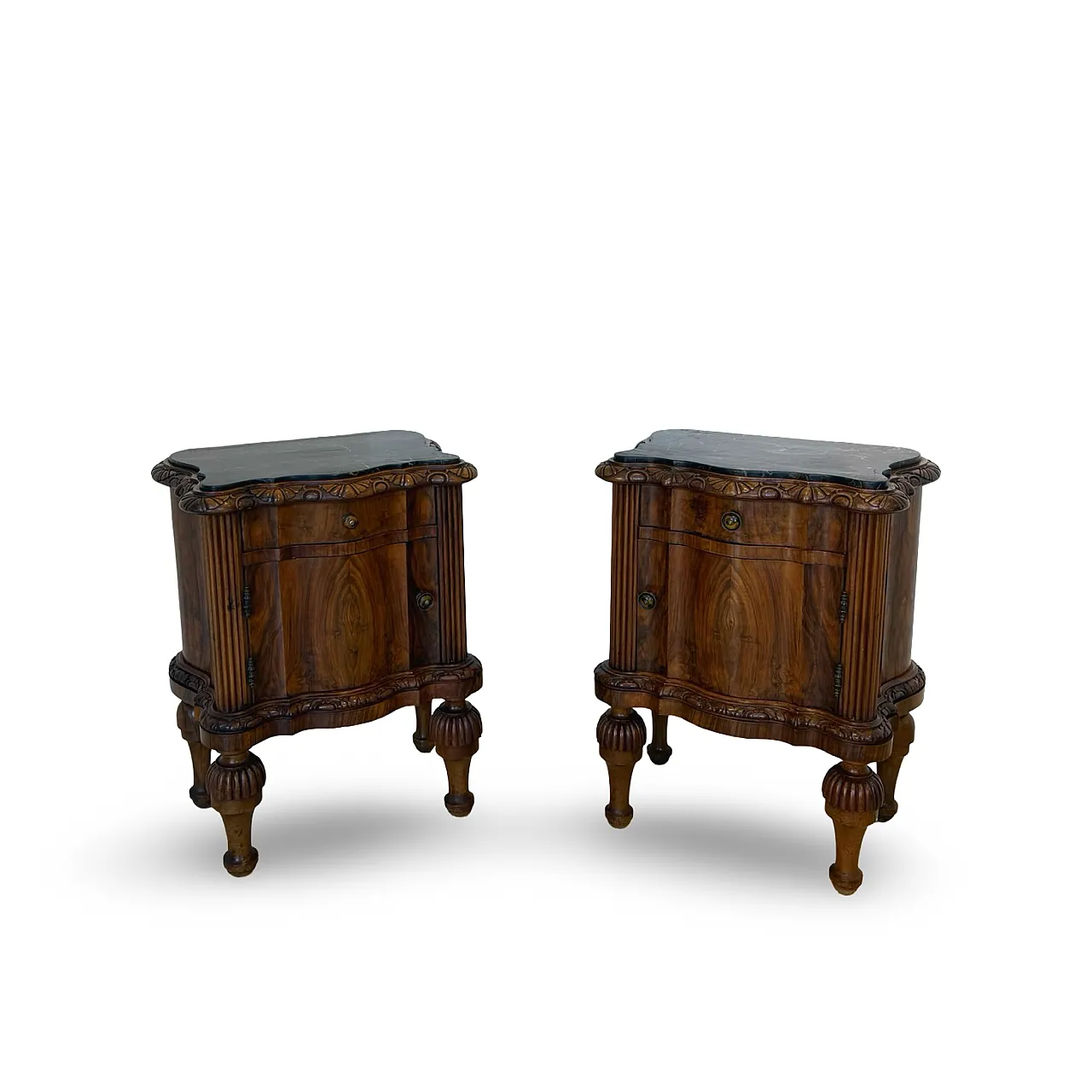 Comodini serpentini in noce stile art déco, anni '30 10