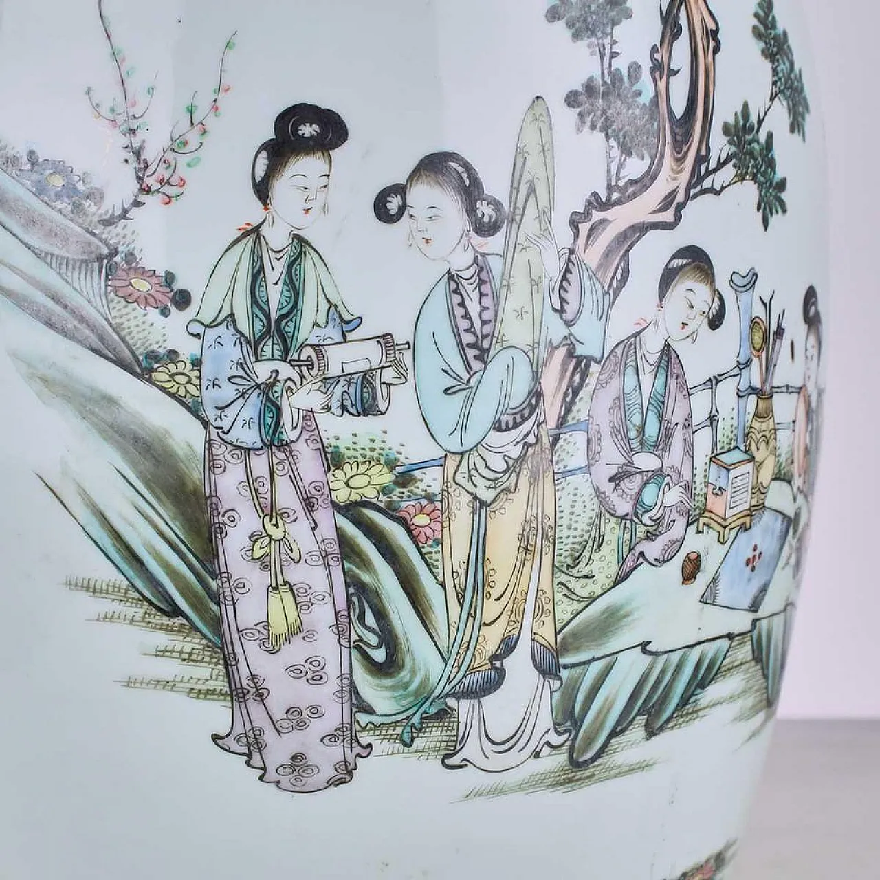 Antique Chinese Vase, 20th century 9