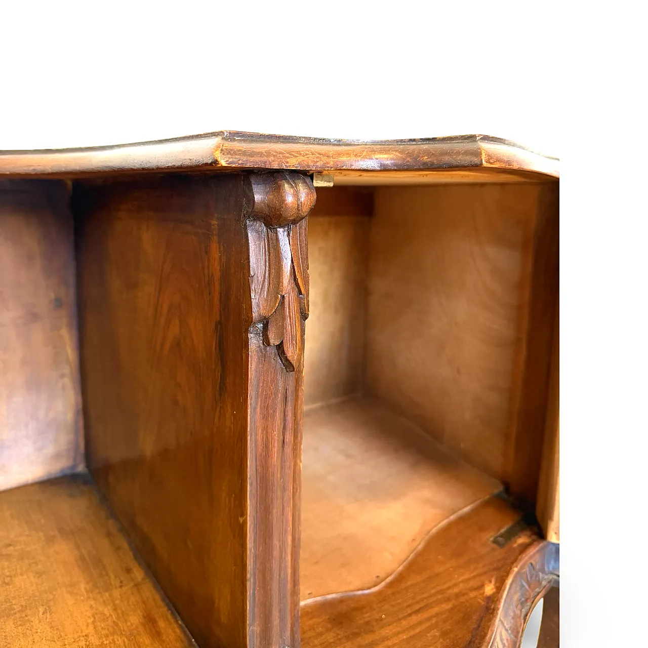 Italian console/petinuse from the 1930s 24