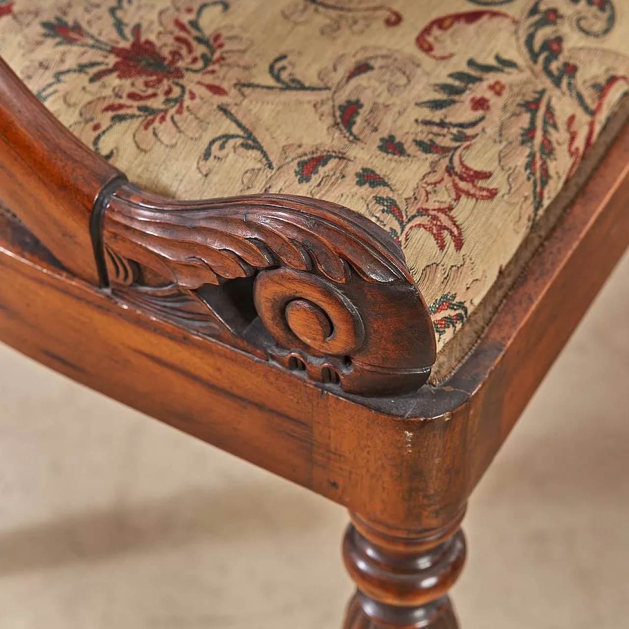4 Neoclassical Chairs in Walnut and fabric, 20th century 4