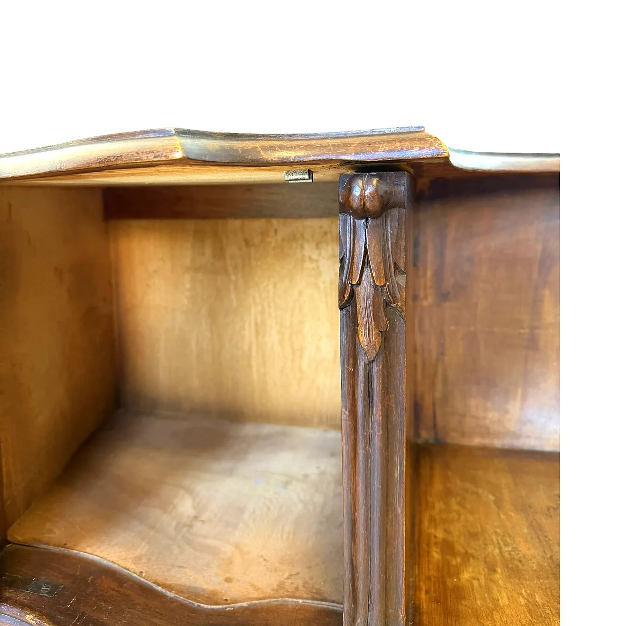Italian console/petinuse from the 1930s 25