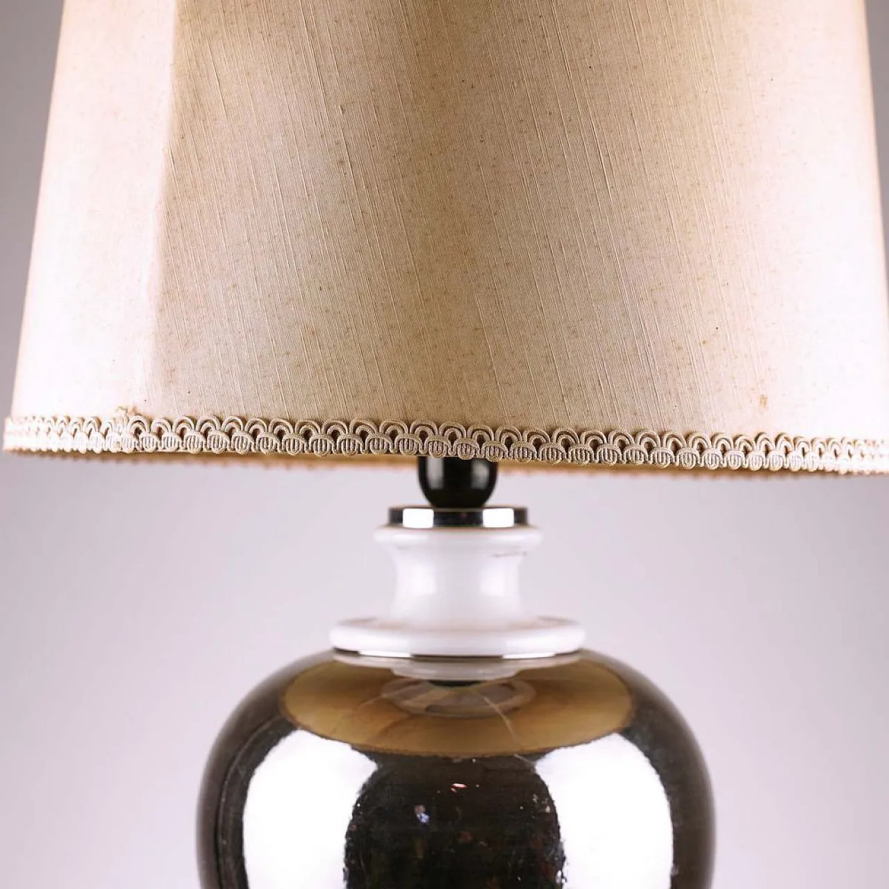 Lampada da tavolo a palla nera, '900 2