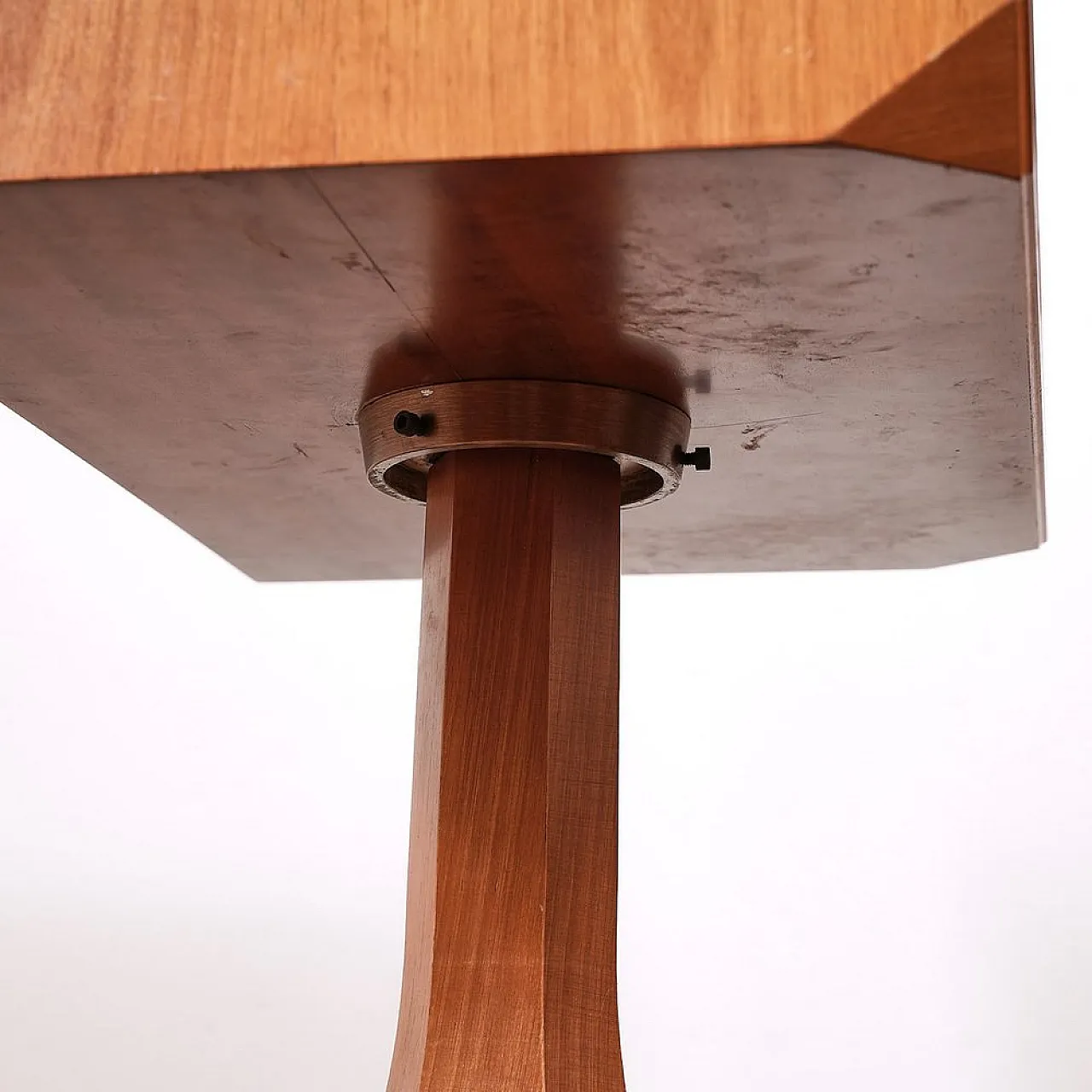 Central leg table with Compartment attri. to Luigi Massoni, 1970s 4