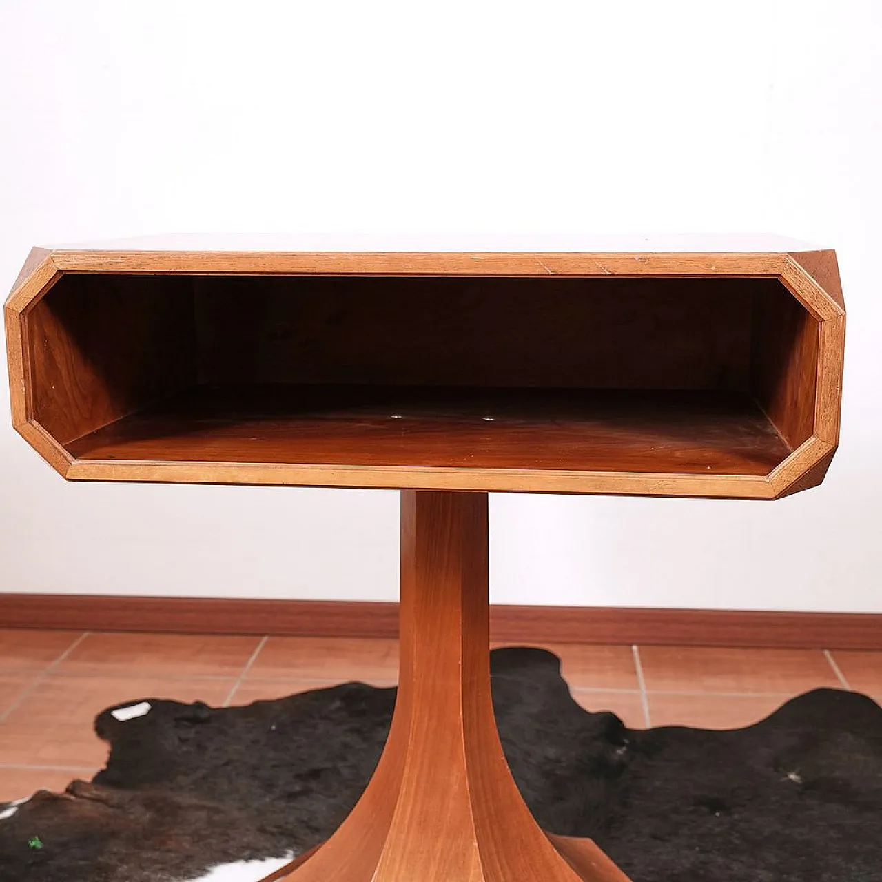 Central leg table with Compartment attri. to Luigi Massoni, 1970s 6