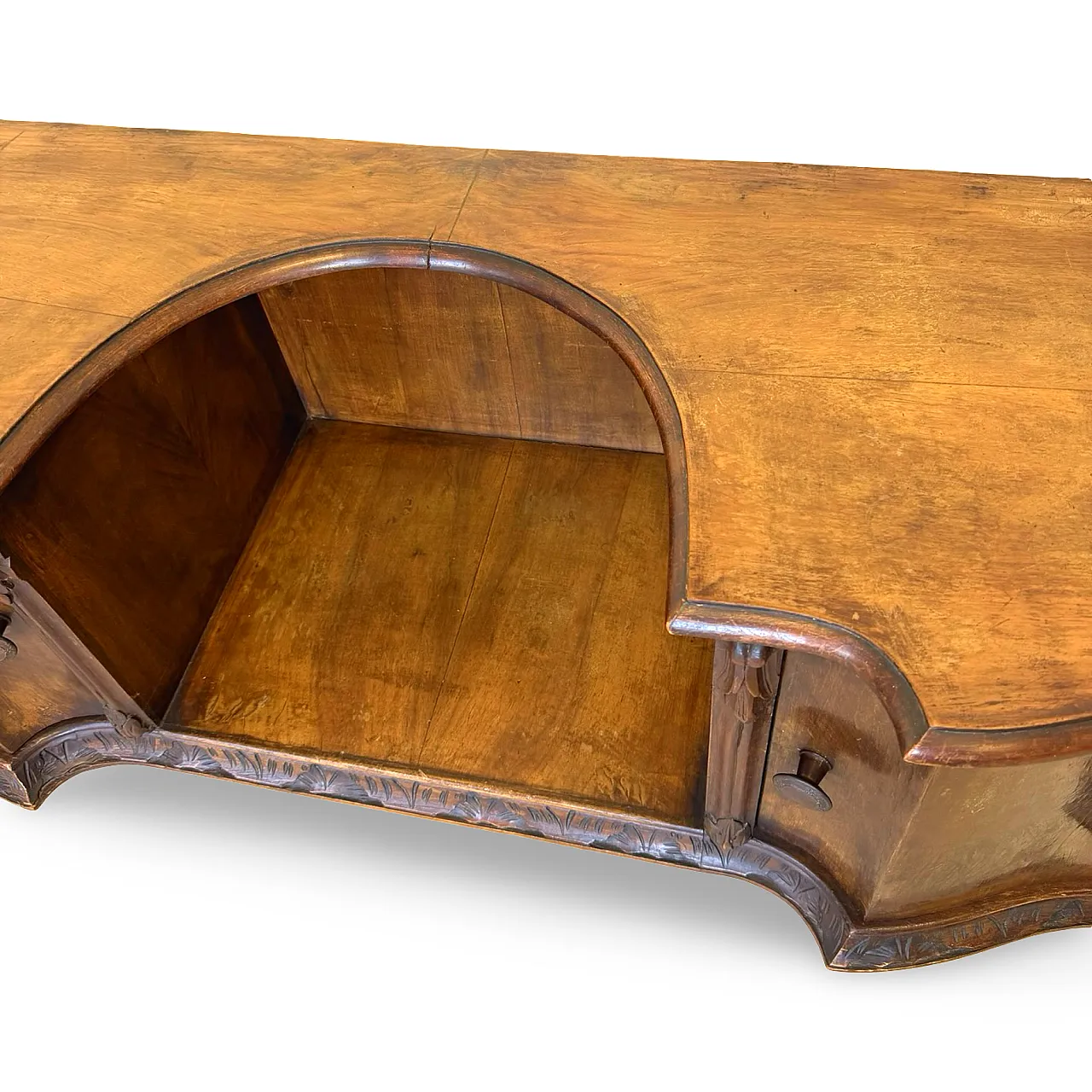 Italian console/petinuse from the 1930s 32