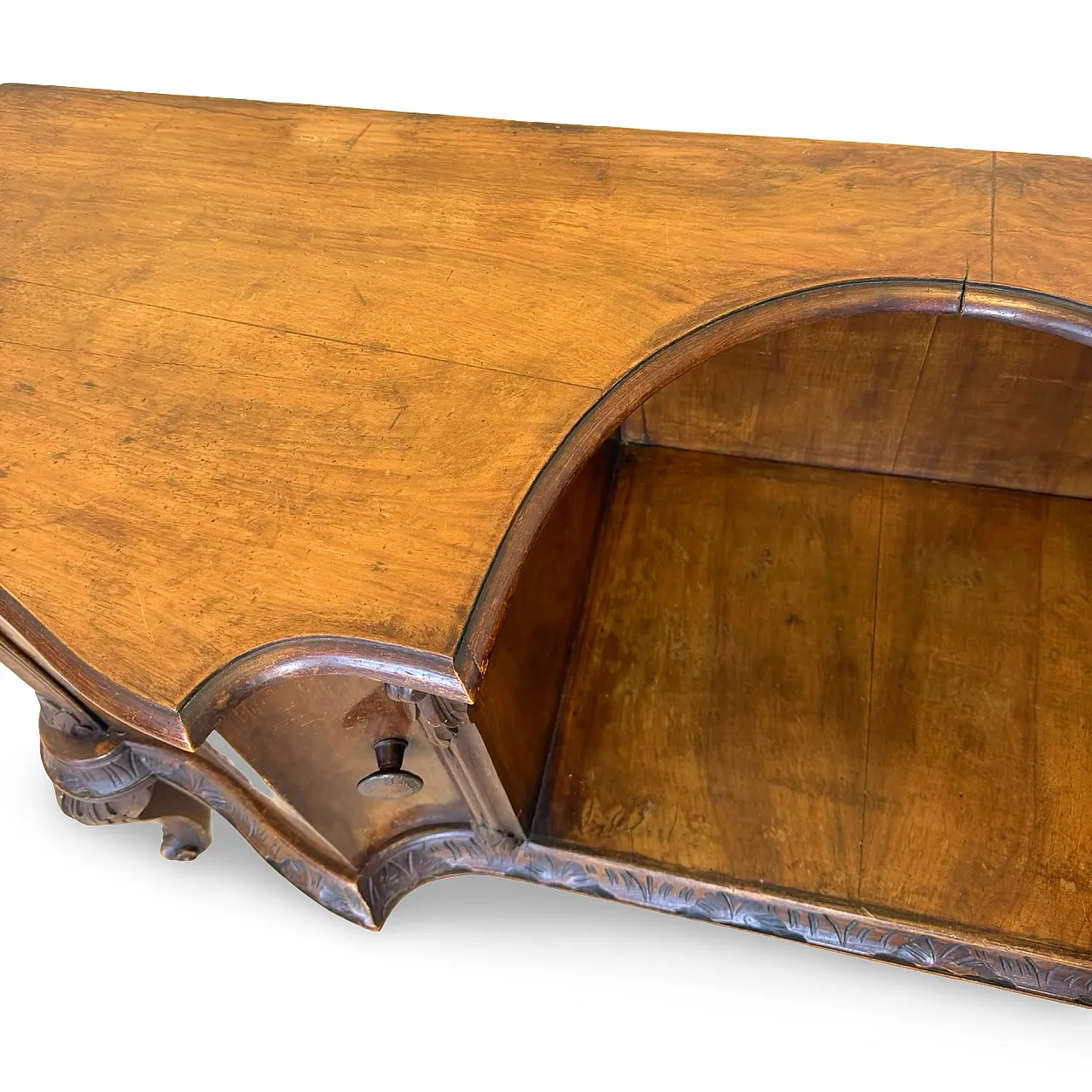 Italian console/petinuse from the 1930s 33