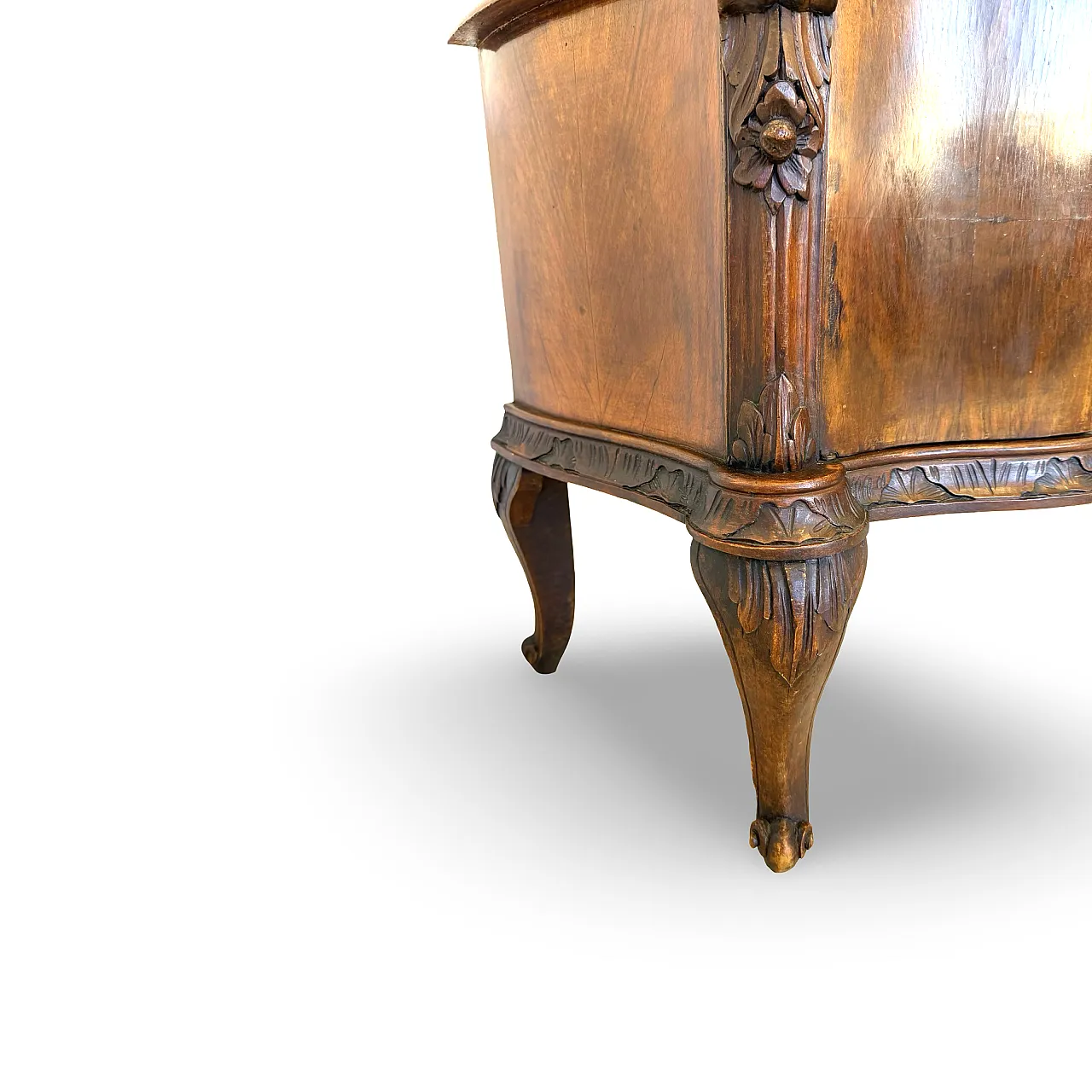 Italian console/petinuse from the 1930s 39