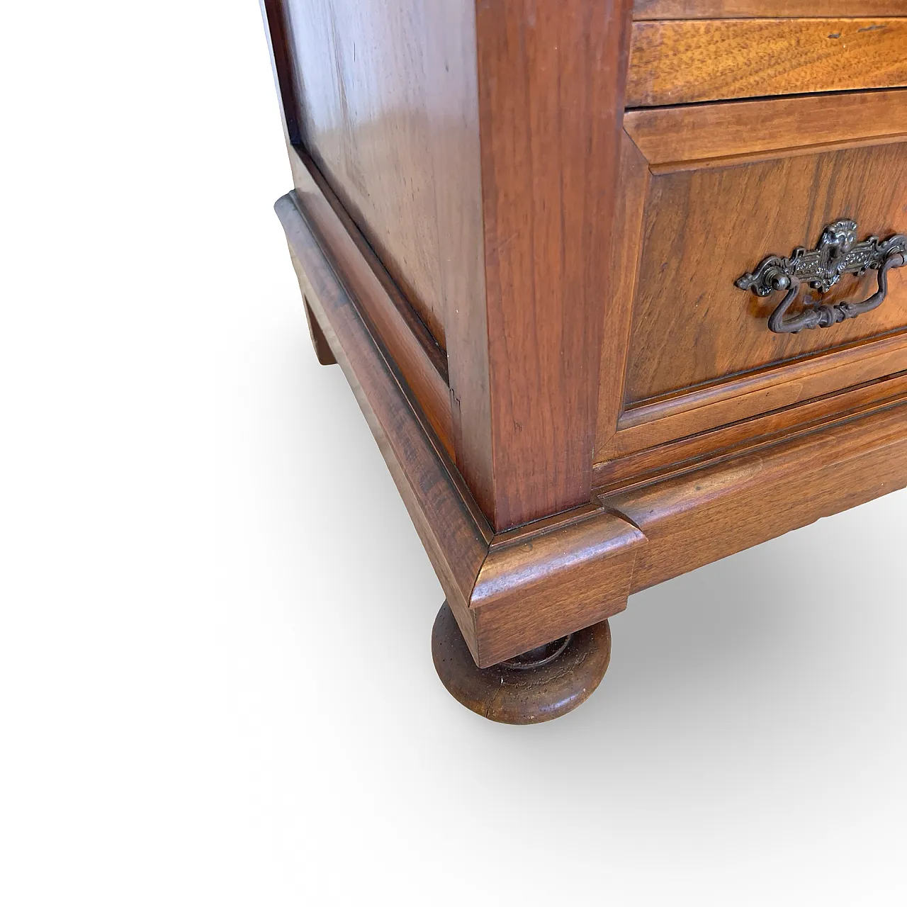 Italian Antique Walnut Chest of Drawers with Lion-Mask Bronze Handles 21