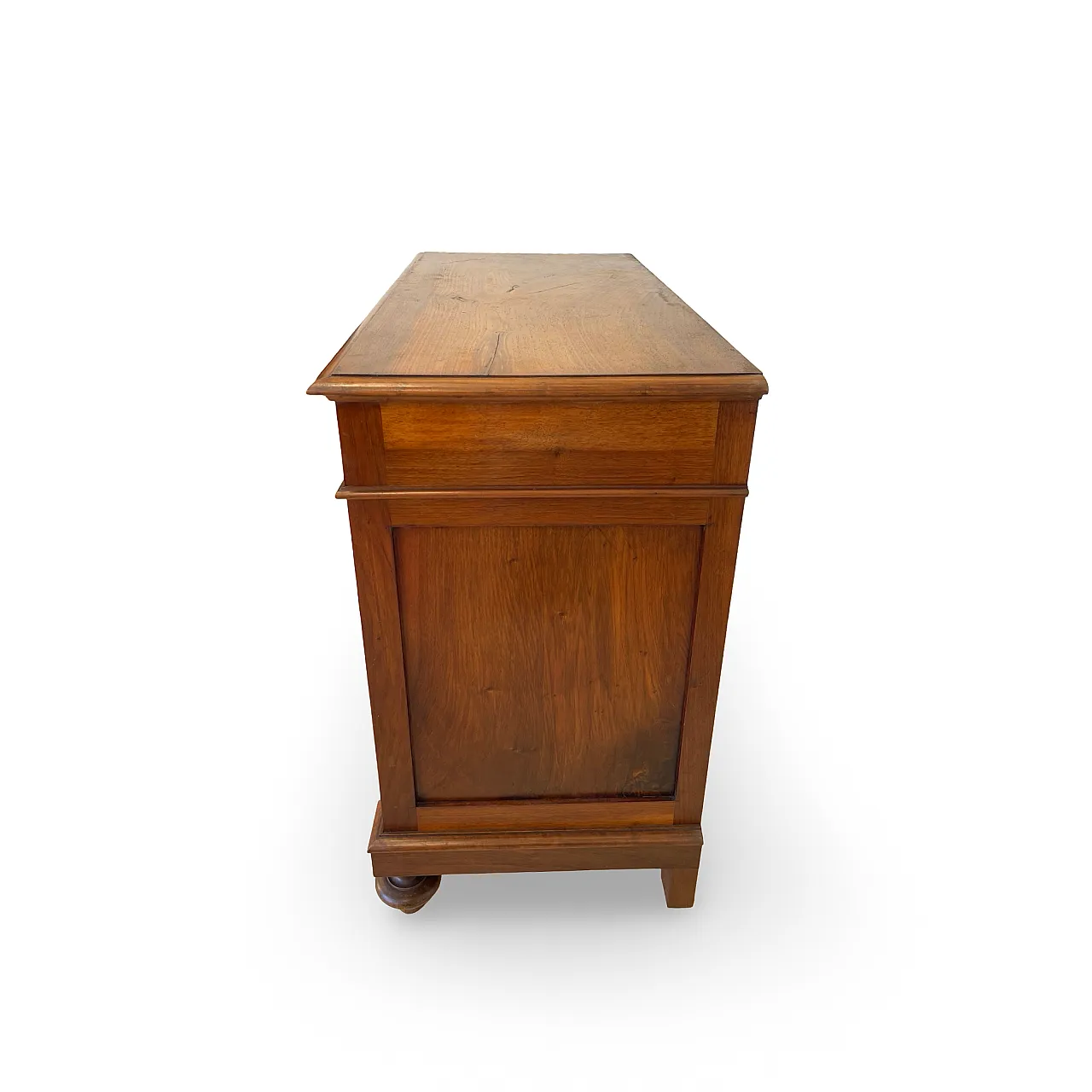 Italian Antique Walnut Chest of Drawers with Lion-Mask Bronze Handles 43