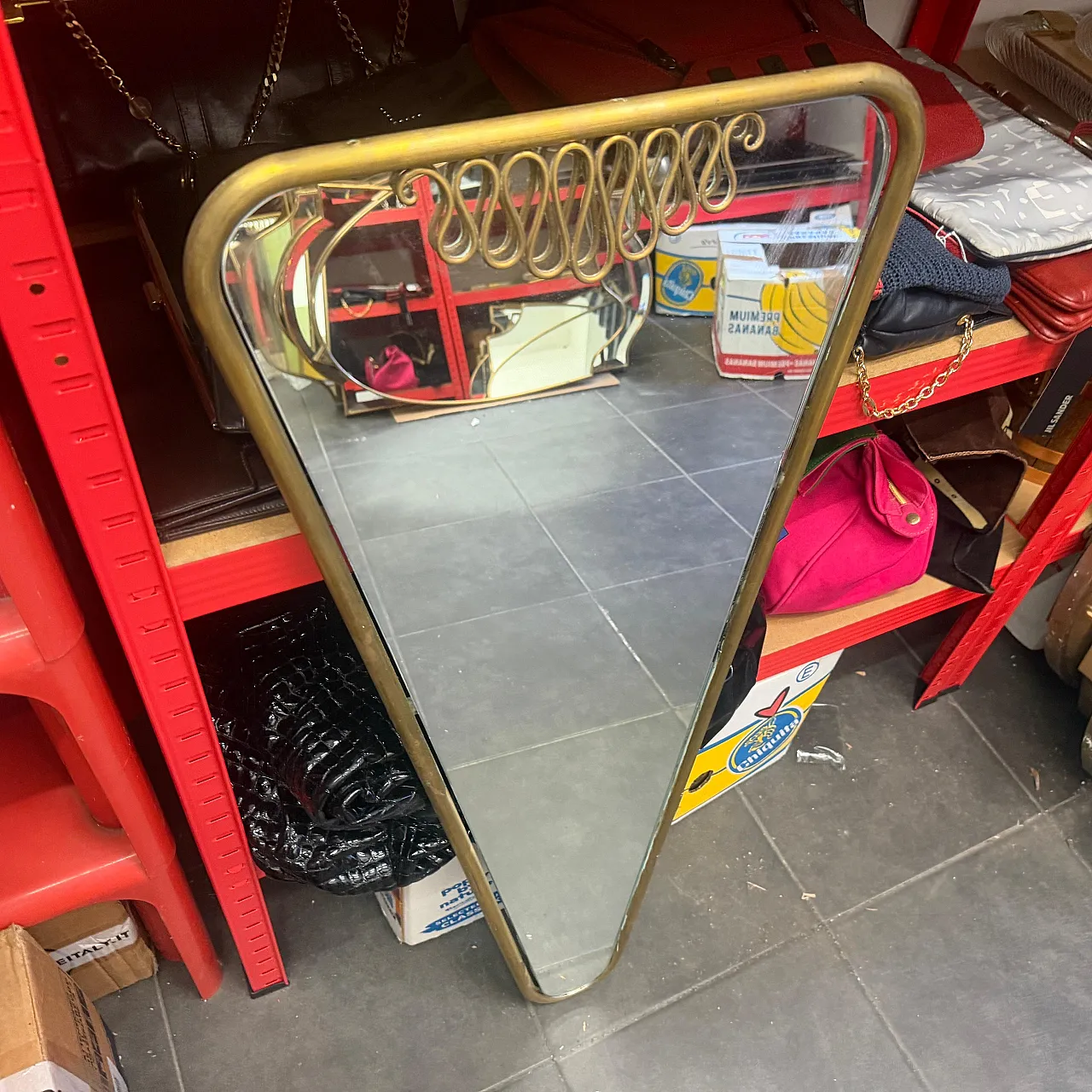 Specchio da parete triangolare in ottone di Gio Ponti, anni '60 5