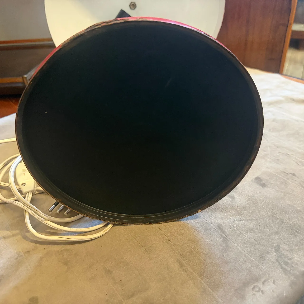 Lampada da scrivania in metallo e acciaio rosso, anni '60 2