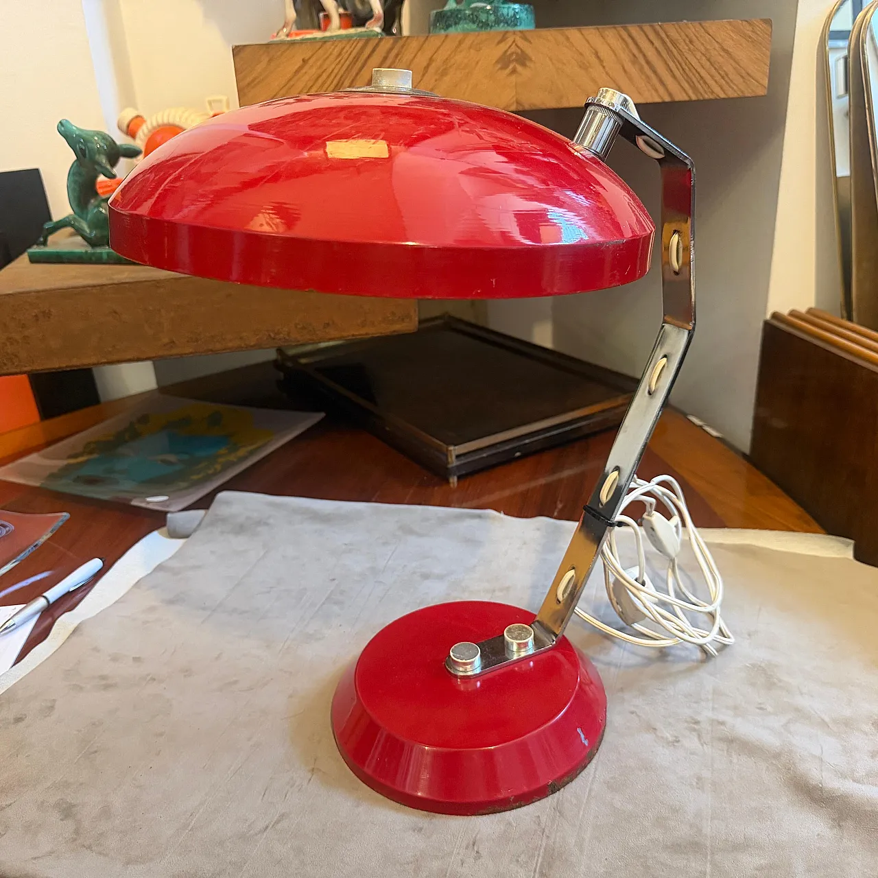 Lampada da scrivania in metallo e acciaio rosso, anni '60 15