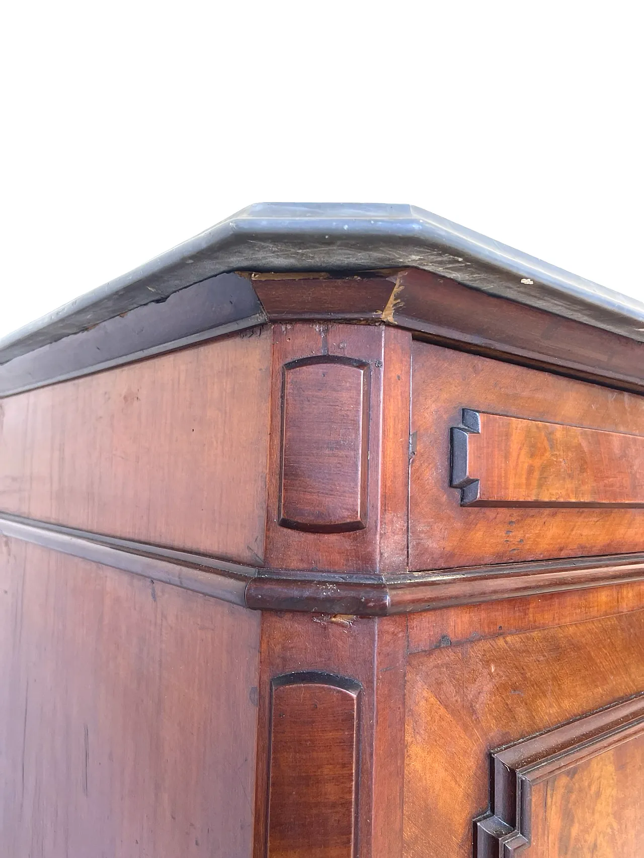 Umbertino chest of drawers in mahogany and walnut, 19th century. 25