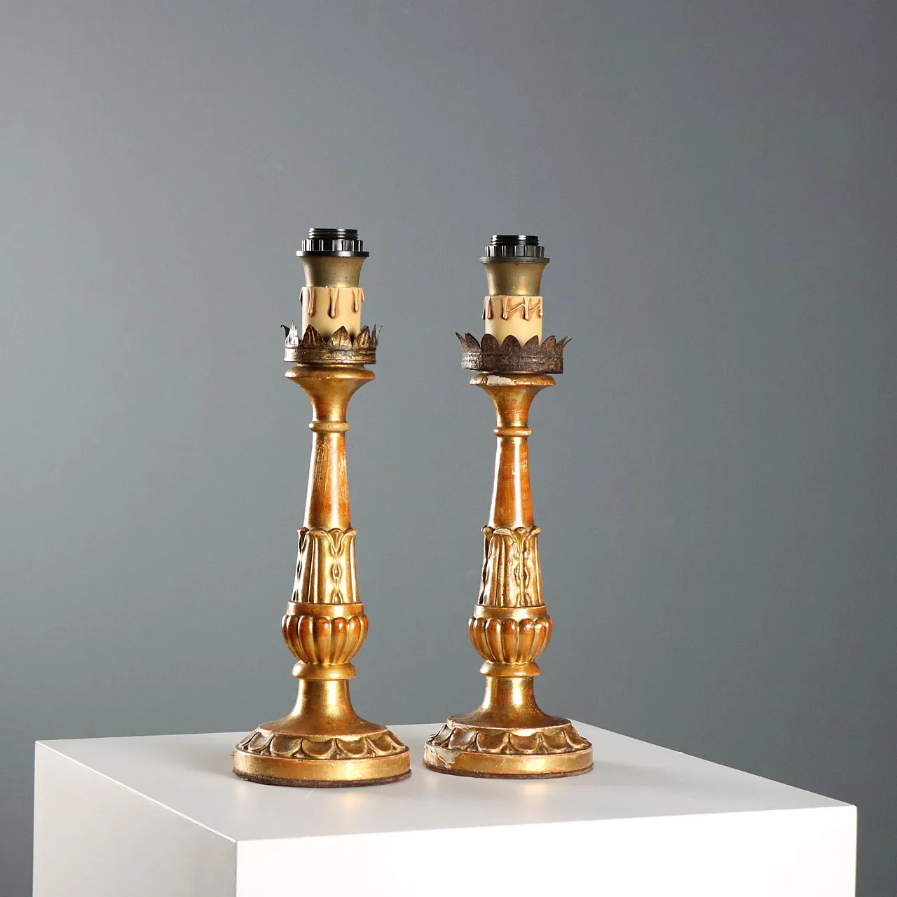 Pair of carved and gilded wooden candelabra, 19th century 1