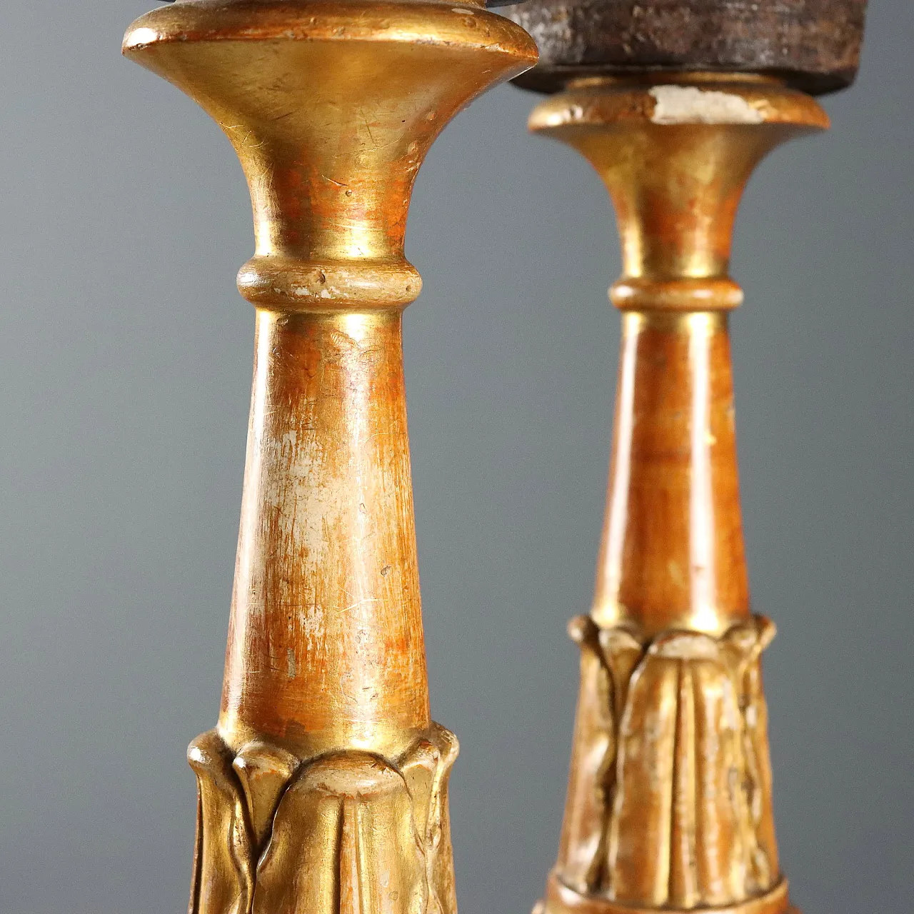 Pair of carved and gilded wooden candelabra, 19th century 4
