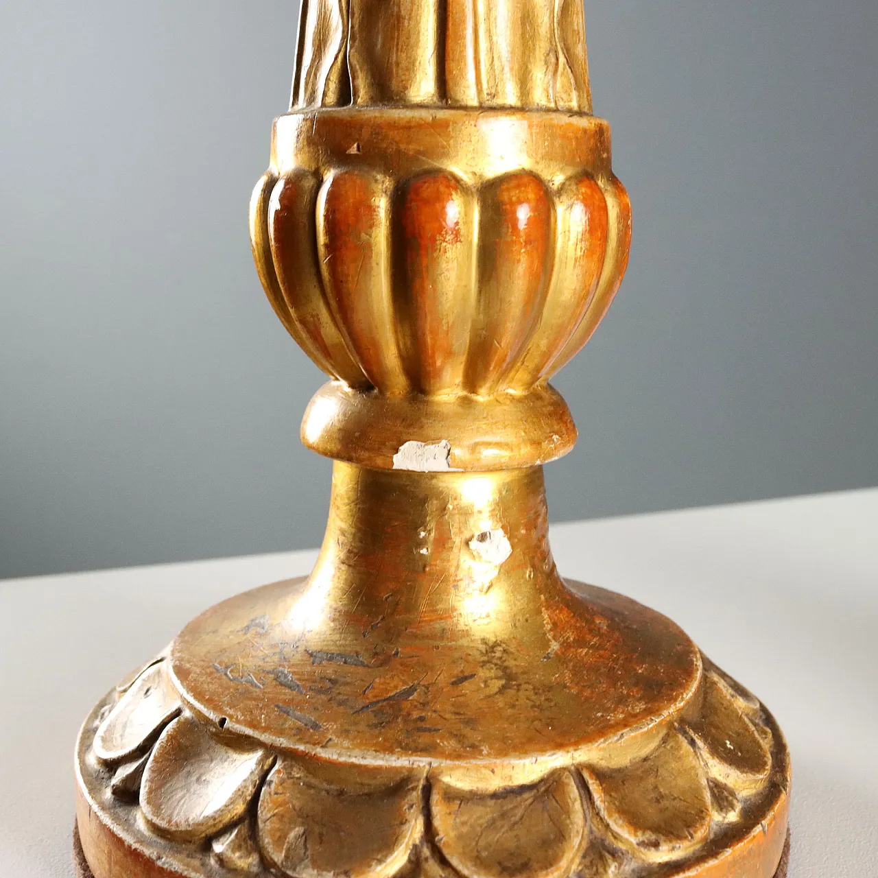 Pair of carved and gilded wooden candelabra, 19th century 7