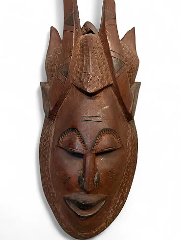 Maschera tribale africana vintage in legno duro scolpita a mano, '900