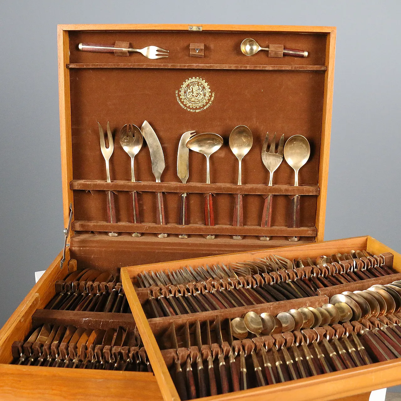 Bronze and rosewood cutlery set, 20th century 1