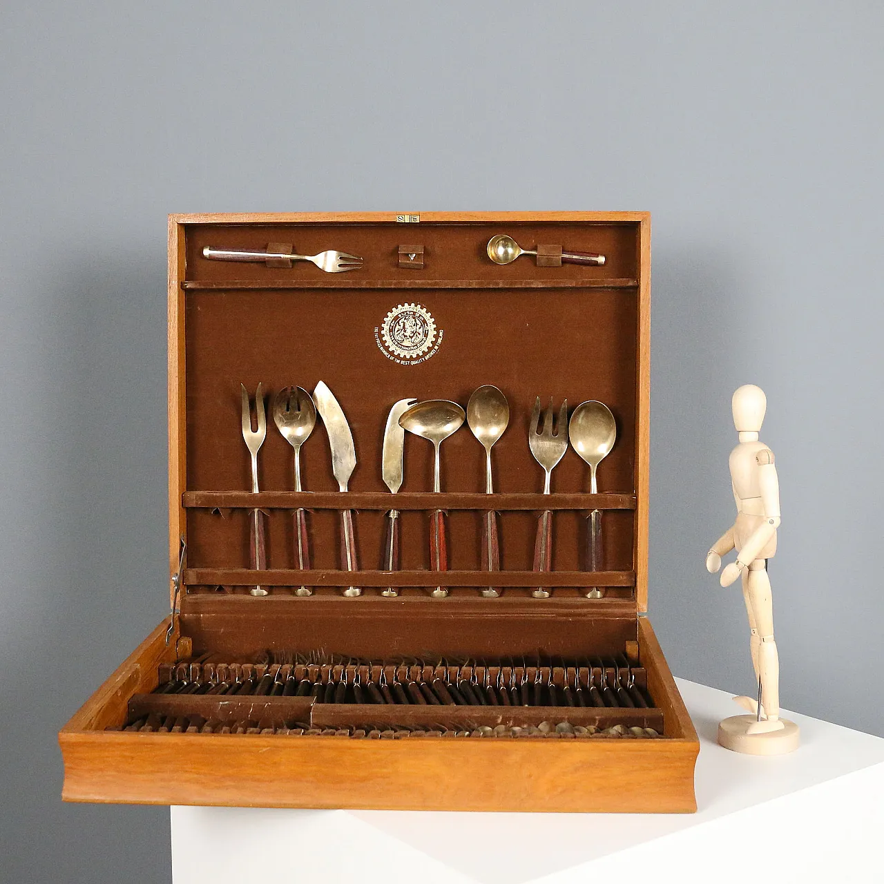 Bronze and rosewood cutlery set, 20th century 2
