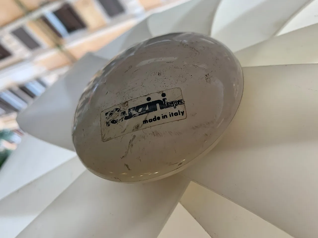 Lampada a sospensione Harvey di Carlo Porzio per Guzzini, Italia, anni '70 2