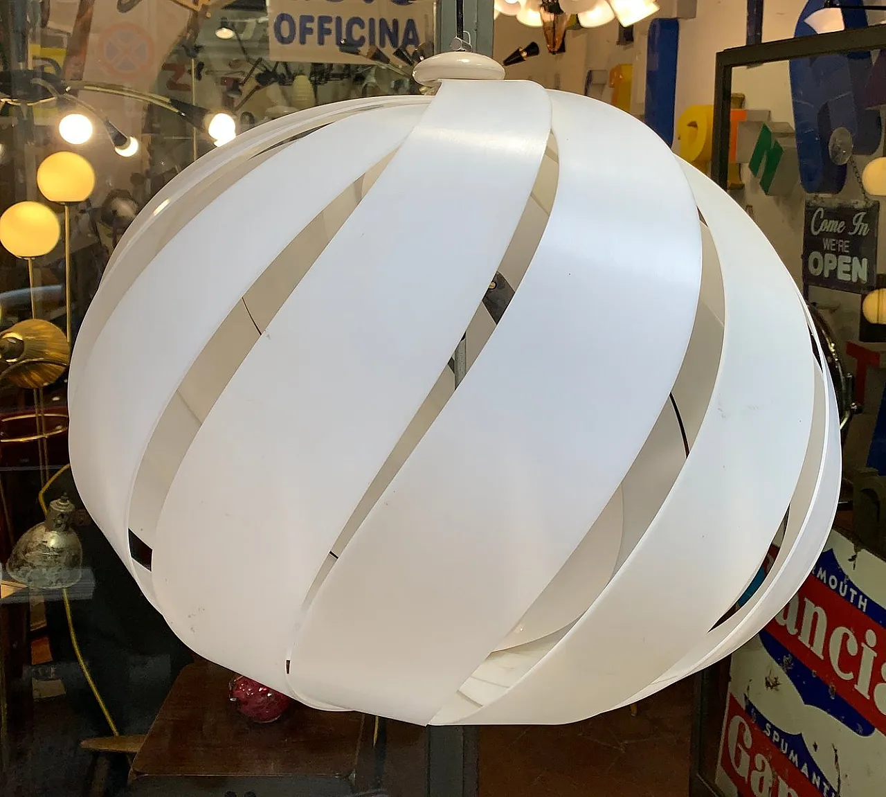 Lampada a sospensione Harvey di Carlo Porzio per Guzzini, Italia, anni '70 4