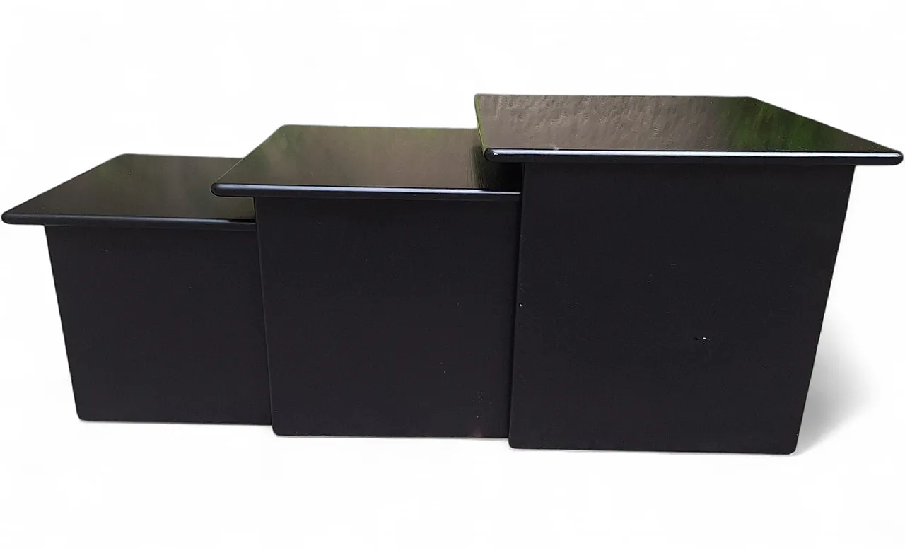 3 Nesting tables in black lacquered wood, 1980s 5