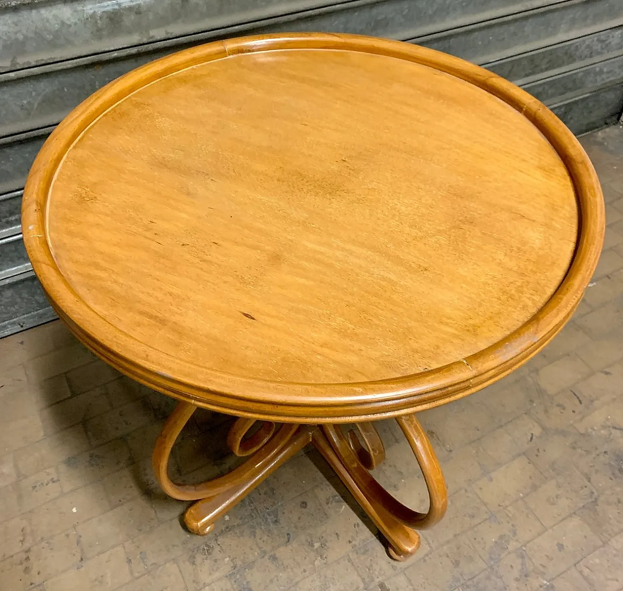 Bohemian table by Michael Thonet for Gebrüder Thonet Vienna Gmbh, late 19th century 4
