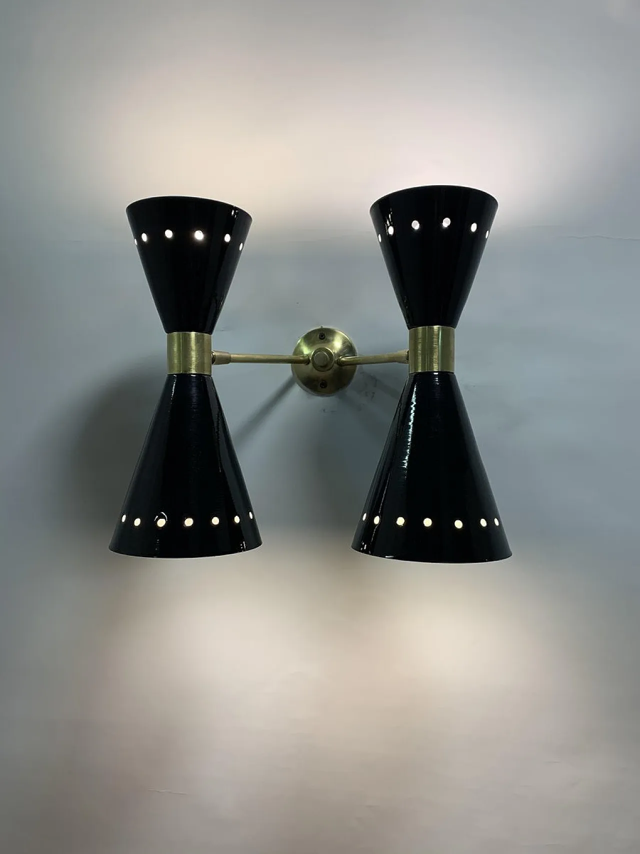 Lampada da parete Diablo in ottone, Italia, anni '50 2