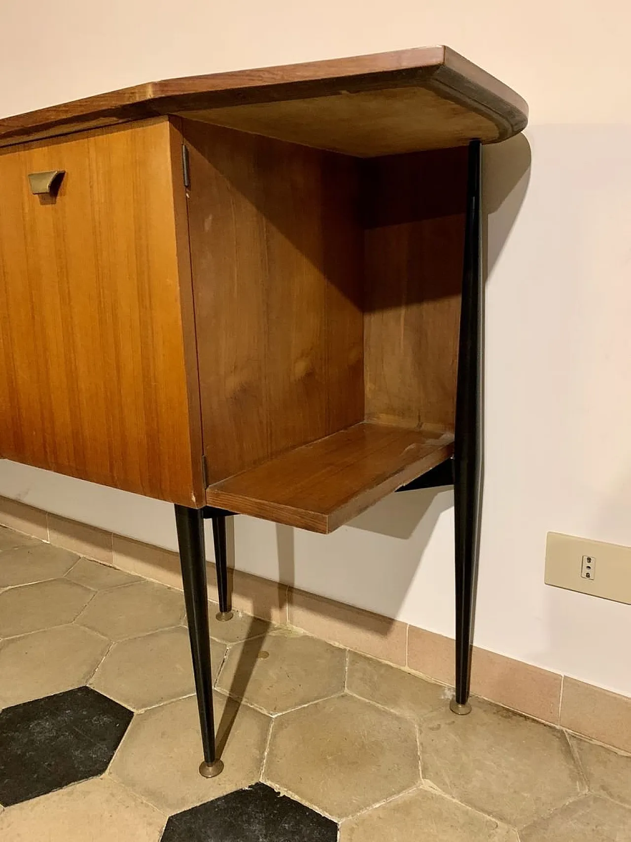 Credenza Mid-Century in acero e ottone, Italia, anni '50 2