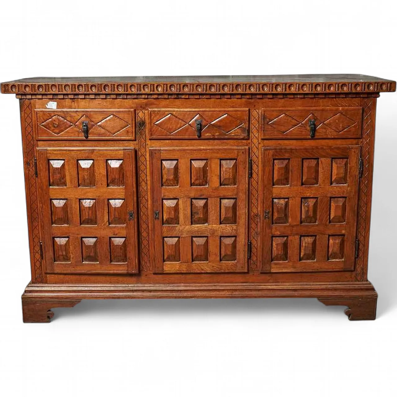 Sculptured brown Oak sideboard, early 20th century 8