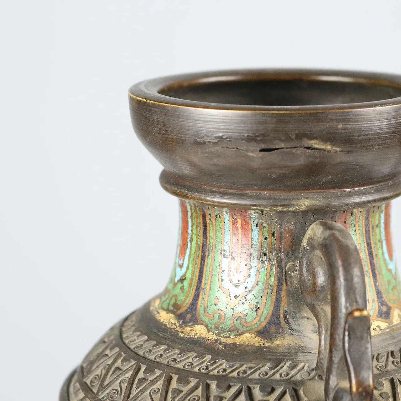 Cloisonné vase, 20th century 8