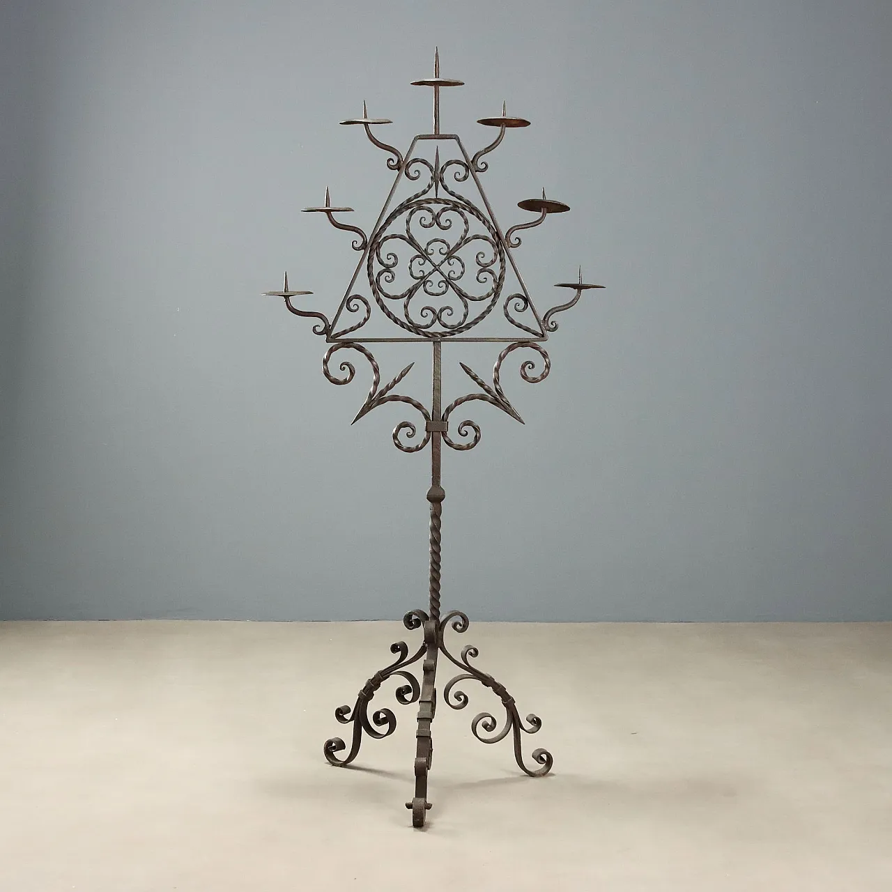 Torciere in ferro battuto a sette fiamme, 20th century 1