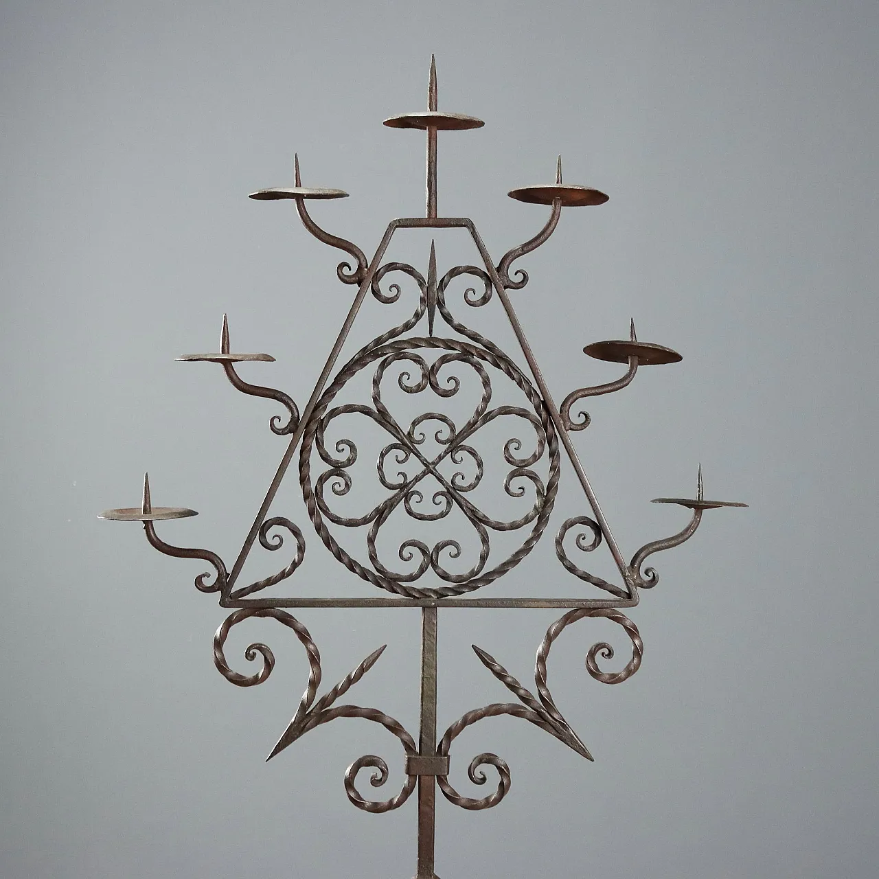 Torciere in ferro battuto a sette fiamme, 20th century 3