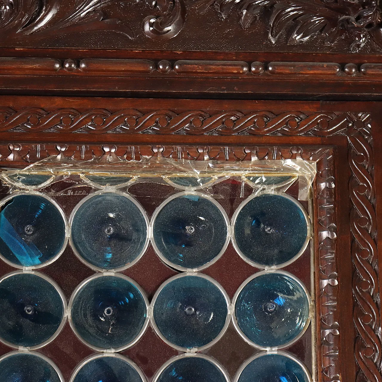 Neo-Baroque sideboard in carved walnut, 19th century 7