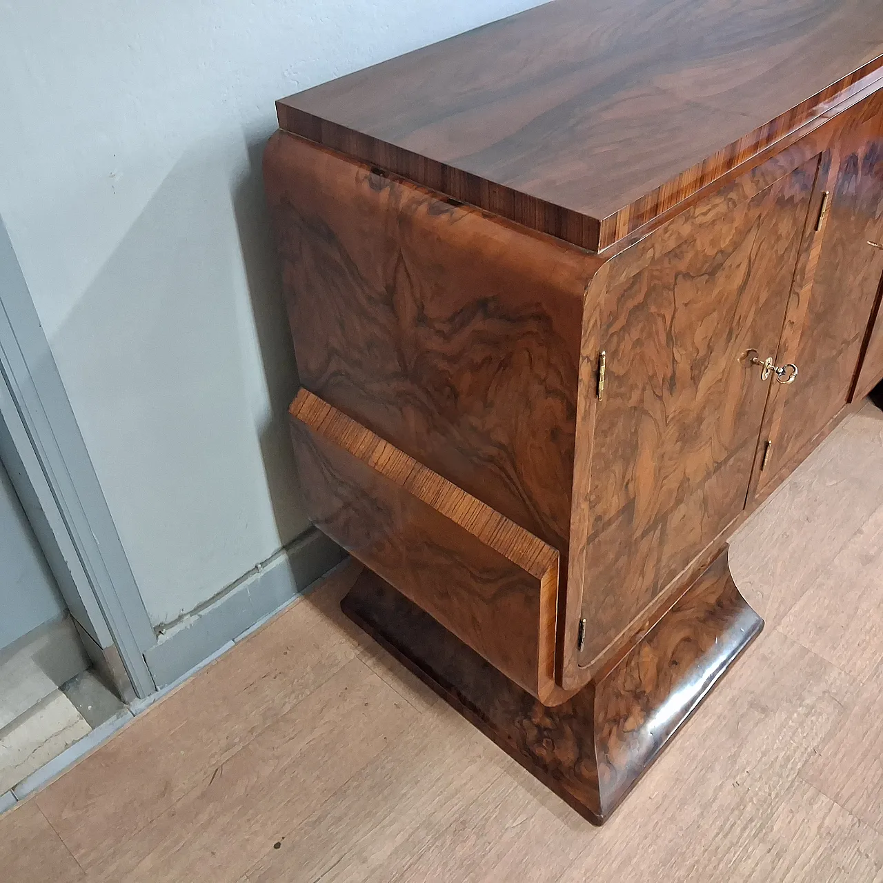 Beautiful Art Deco sideboard in walnut and briar root, original from 1930-40 5