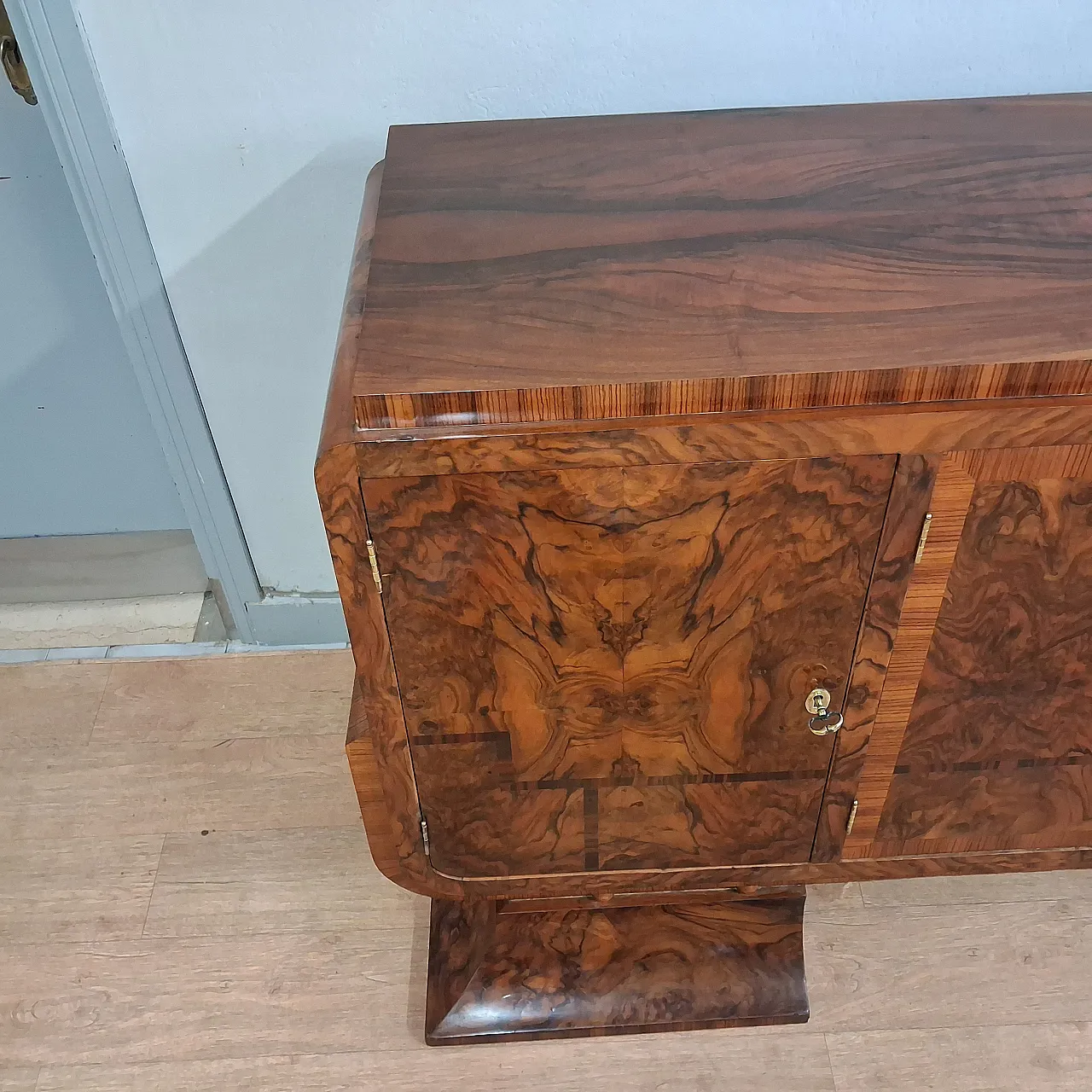 Beautiful Art Deco sideboard in walnut and briar root, original from 1930-40 8