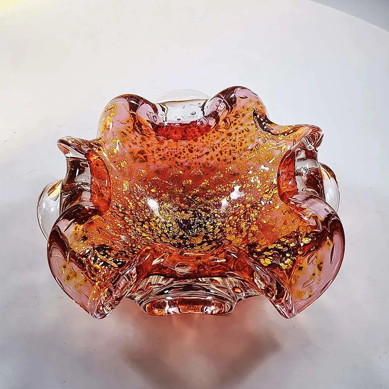 Ashtray in Murano glass with gold finishes, 1950s 1