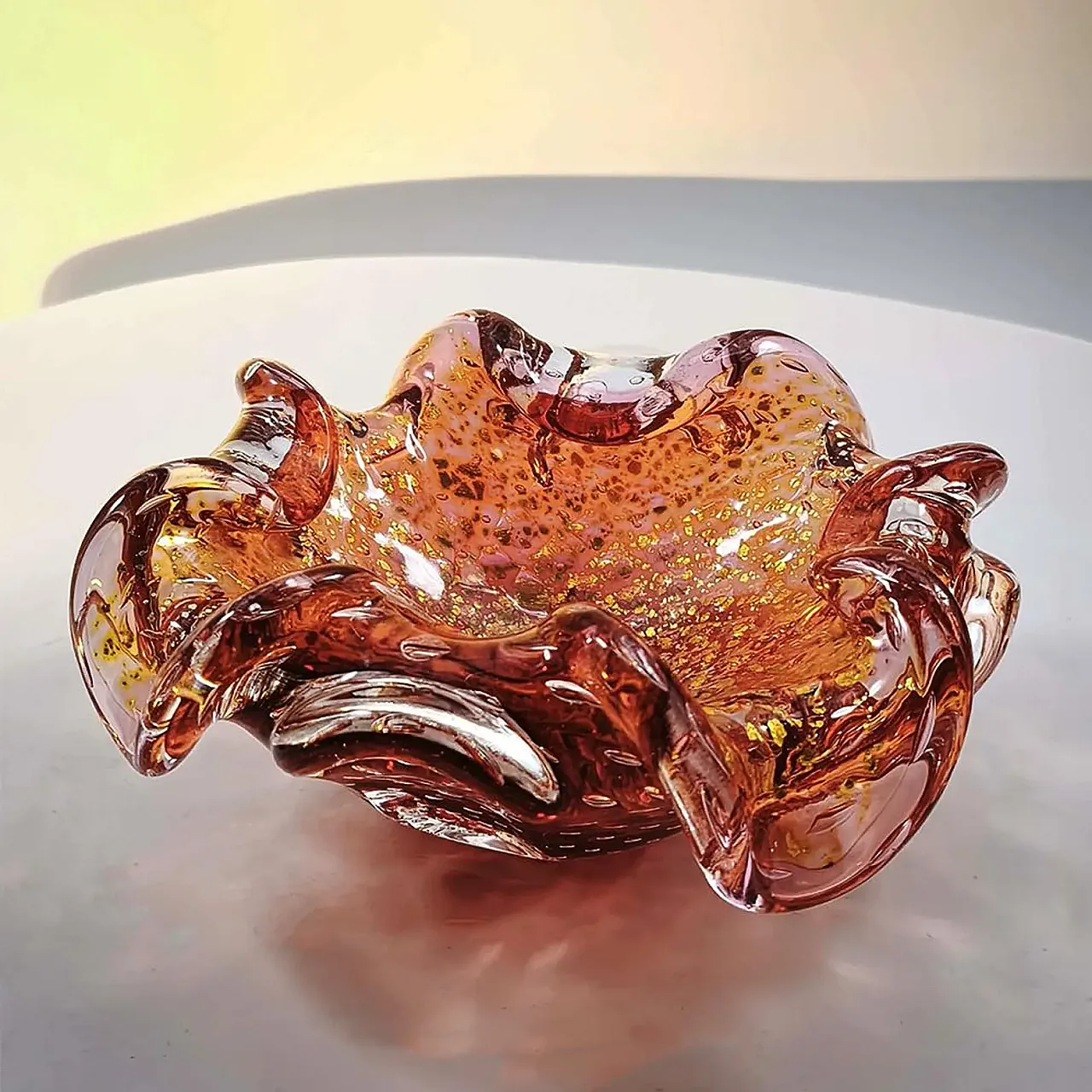 Ashtray in Murano glass with gold finishes, 1950s 3
