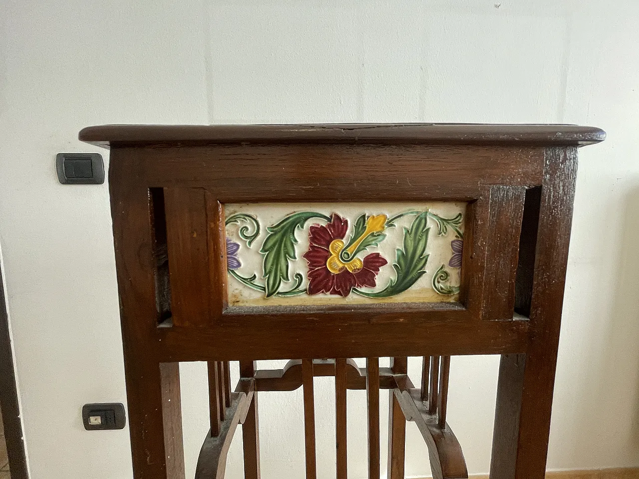 Wooden and ceramic flowerpot stands, 30s 3