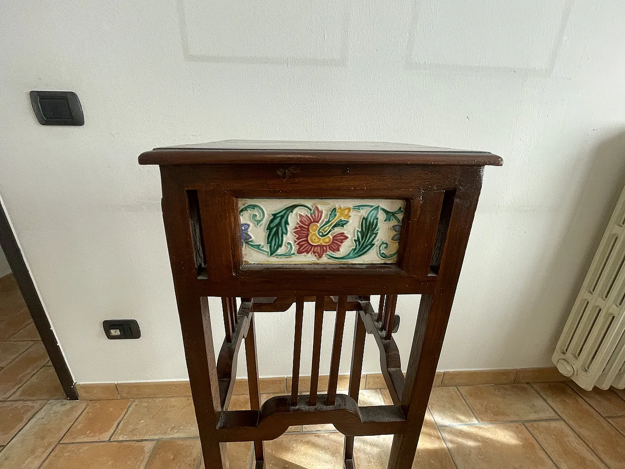 Wooden and ceramic flowerpot stands, 30s 4