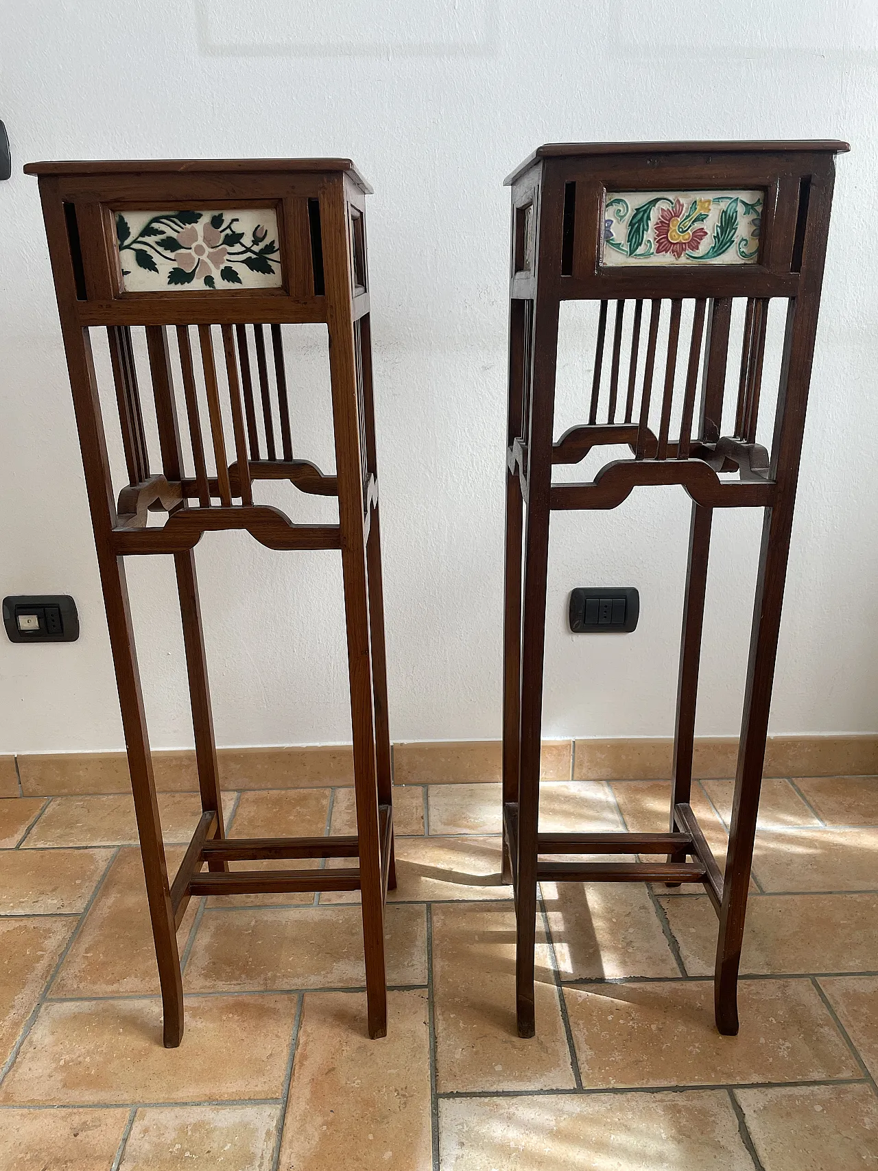 Wooden and ceramic flowerpot stands, 30s 7